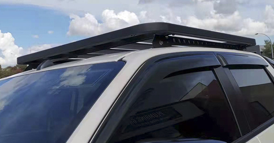 Beli ISO9001 Black Steel Hilux Roof Racks Car Cargo Carrier Untuk Bagasi online manufacture